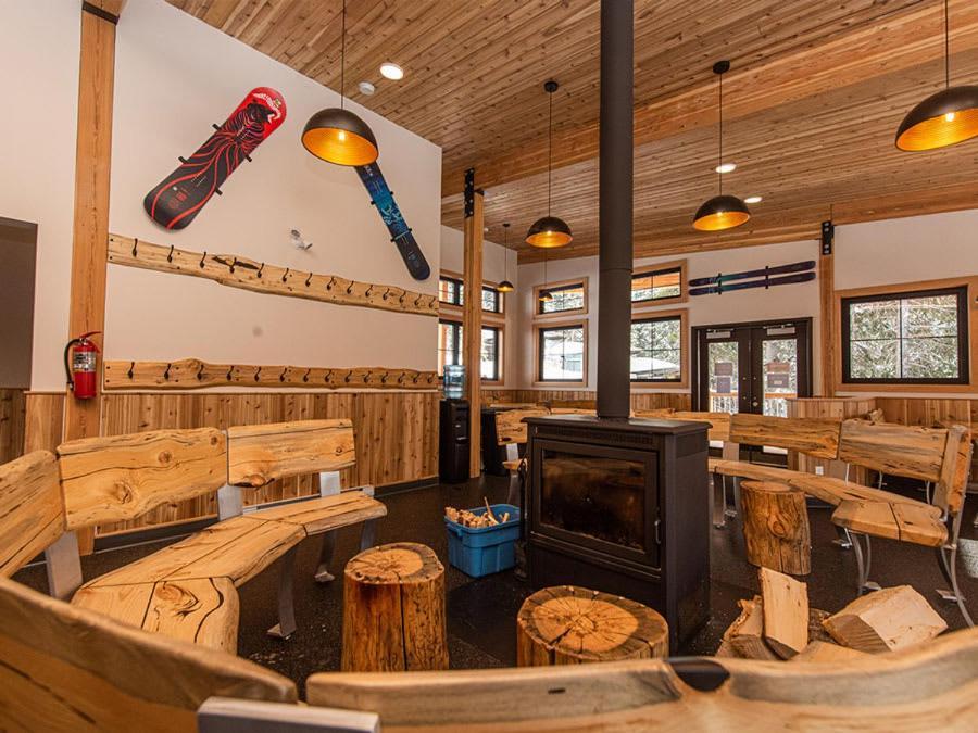 Constella Queen Cabin Rossland Exterior photo